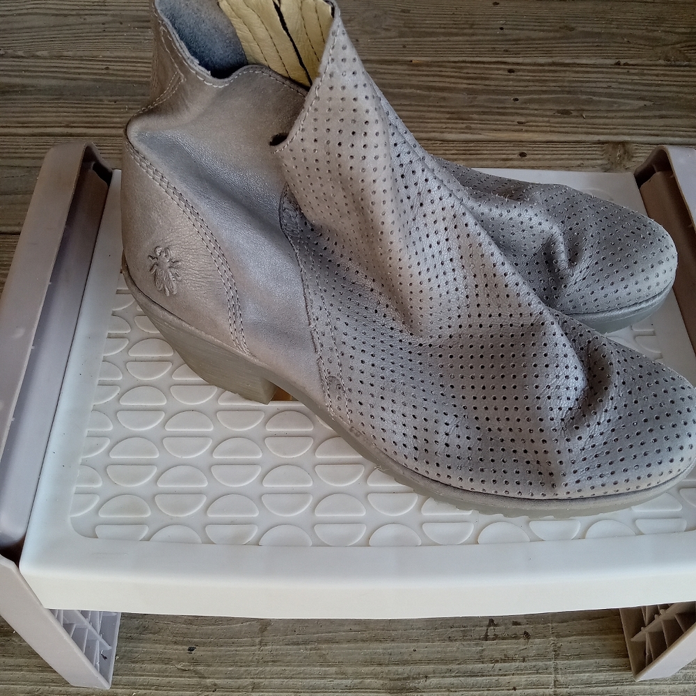 Fly of London boots size 12
